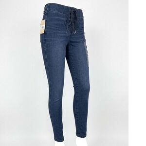 American Eagle 360 Next Level Stretch Lace Up Hi-Rise Pull-On Jegging 2 Short